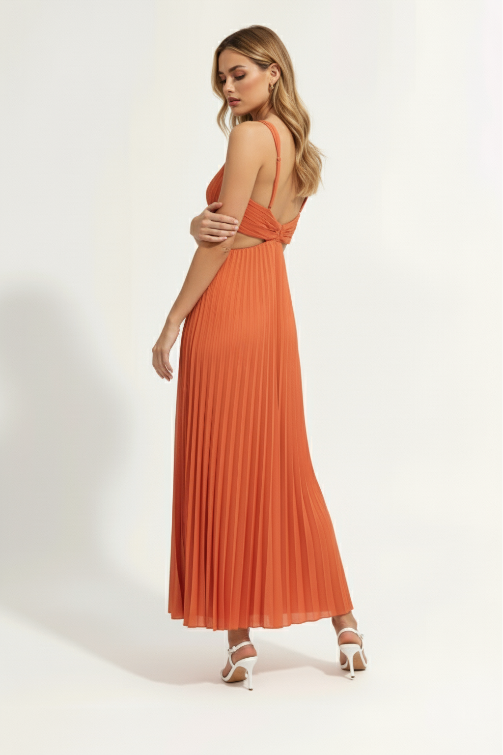 Pleated A-Line Midi Dress – Sleeveless V-Neck Cut-Out