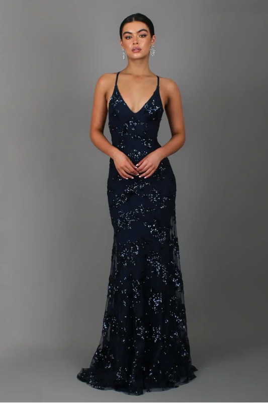 Elegant Maxi Dress – Fitted Spaghetti Strap Evening Gown