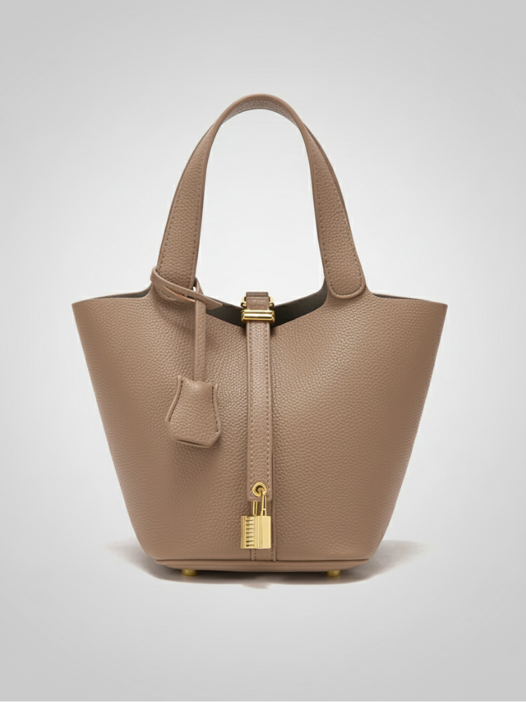 Elegant Leather Bucket Bag – Timeless & Elegant
