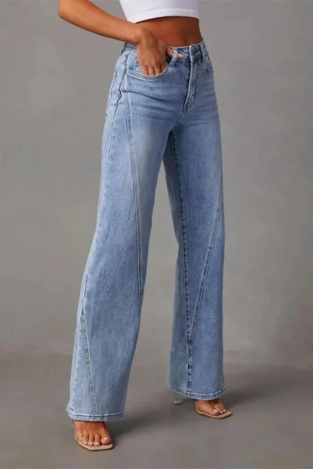 Wide-Leg High-Waisted Jeans – Relaxed Modern Fit