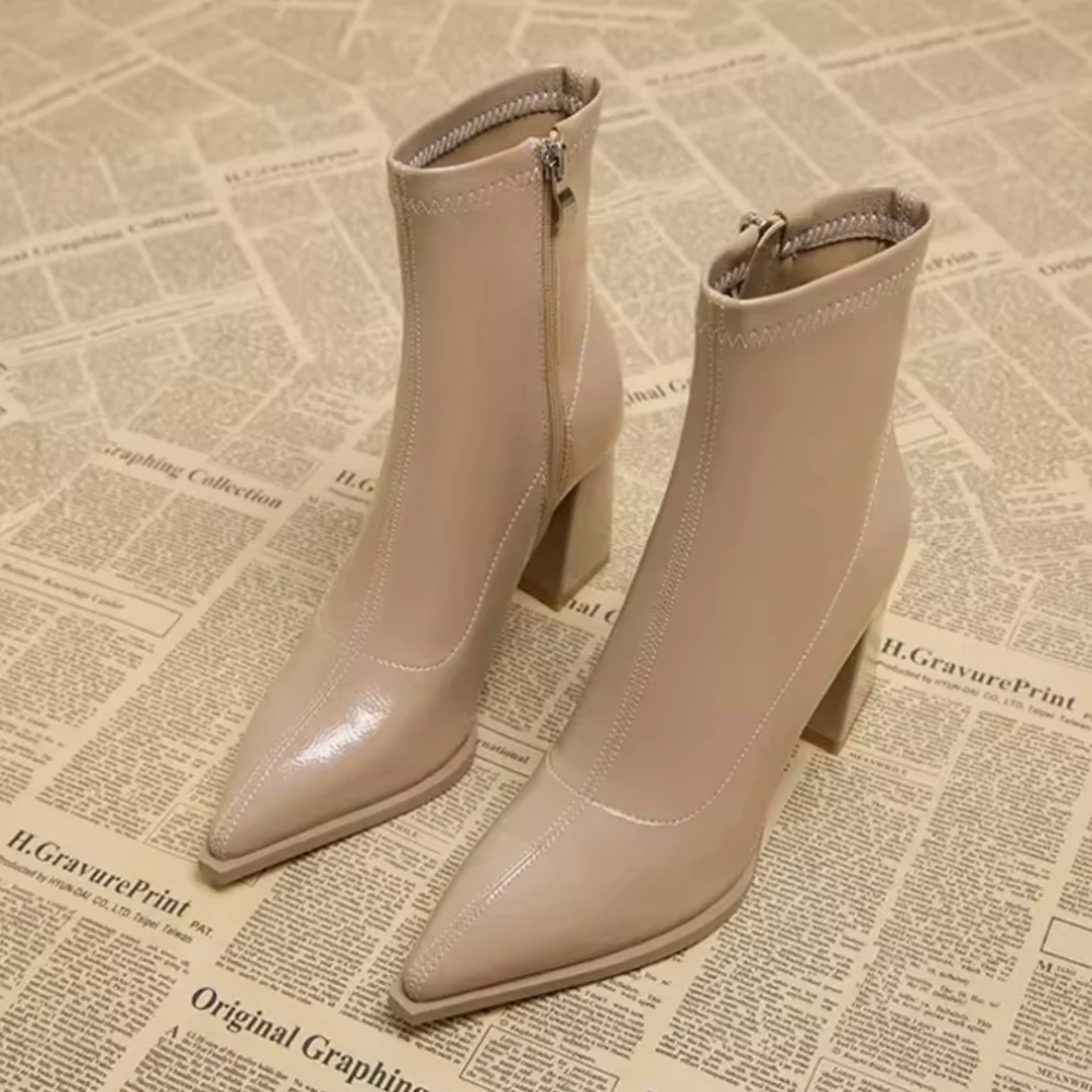 Patent Ankle Boots – Pointed-Toe Block Heel Design