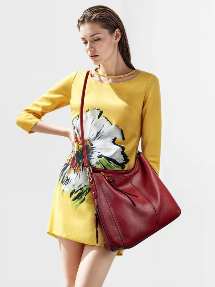 Classic Leather Shoulder Bag – Timeless Style for Work & Everyday