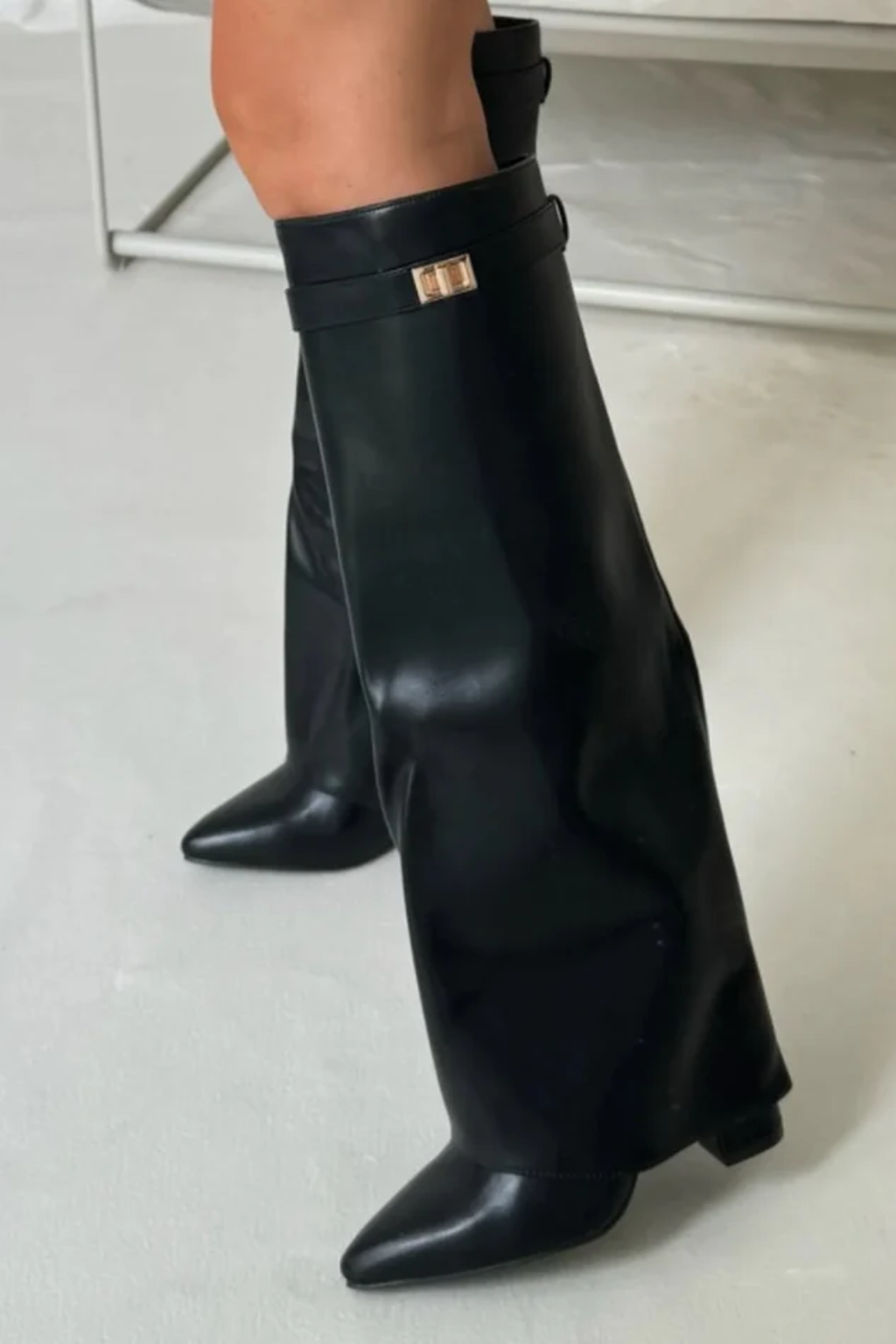 Classic Fold-Over Knee High Boots – Sophisticated Pointed-Toe Design