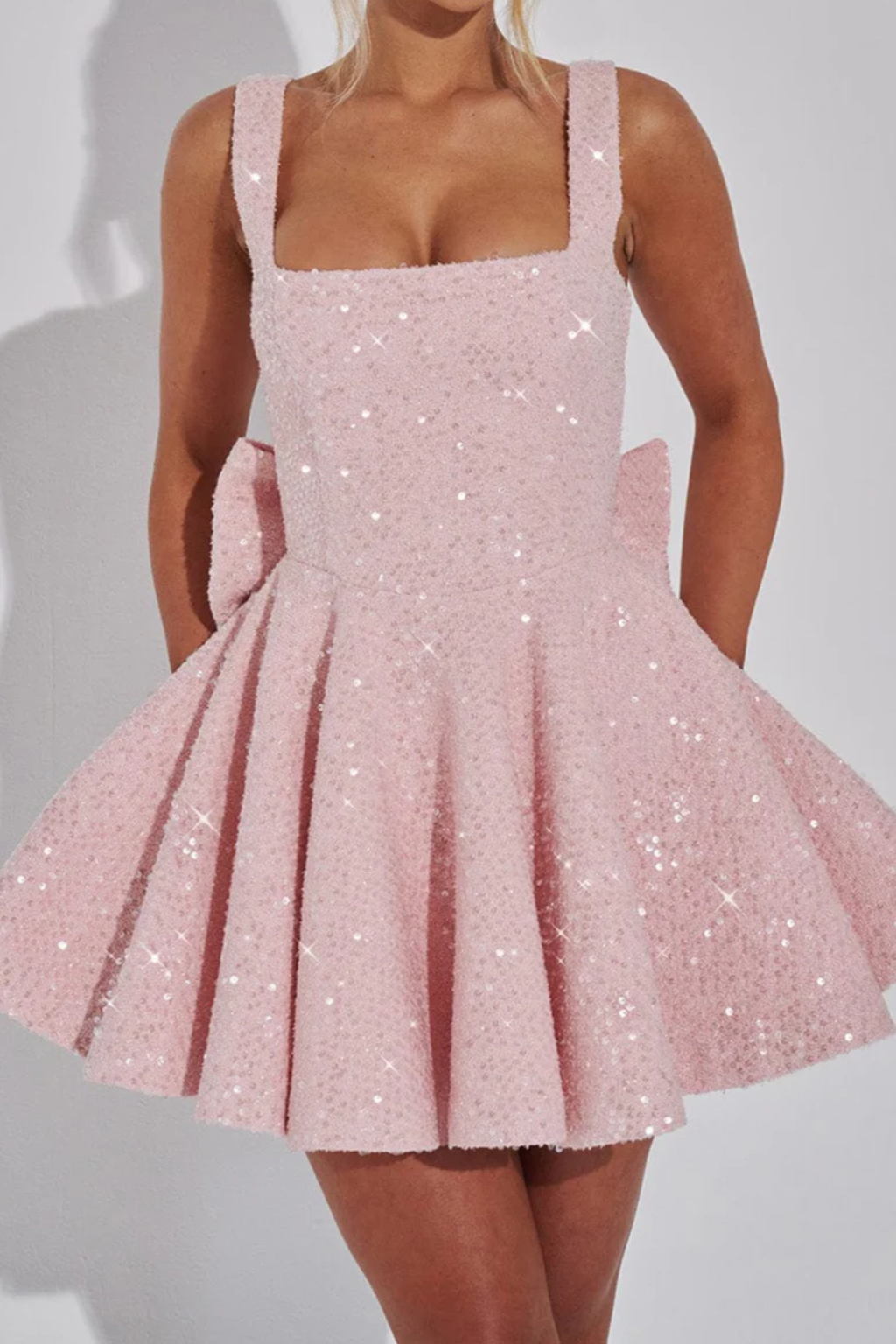 Elegant Square Neck Mini Dress – Flared Fit-and-Flare Silhouette