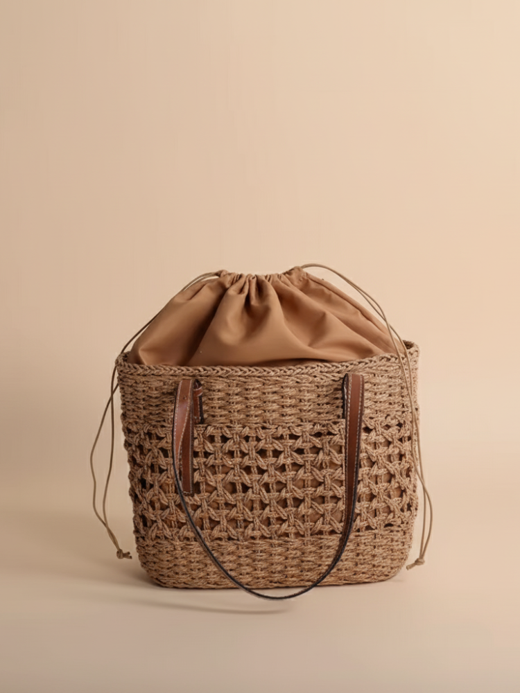 Luxury Woven Shoulder Bag – Handcrafted Summer Elegance