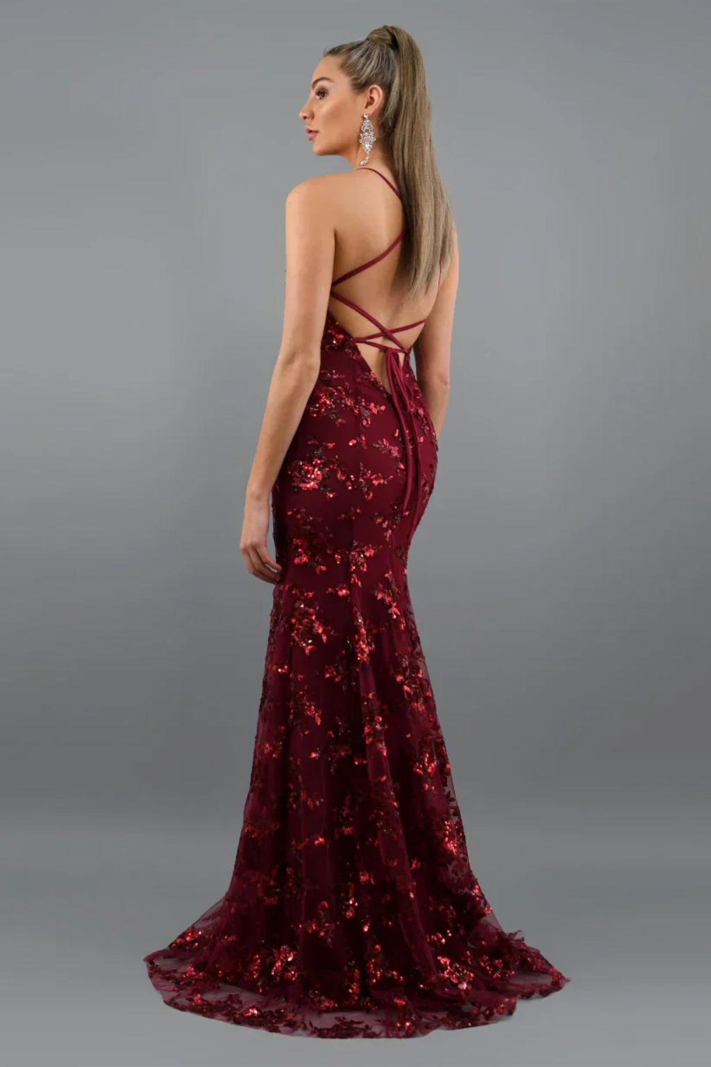 Elegant Maxi Dress – Fitted Spaghetti Strap Evening Gown