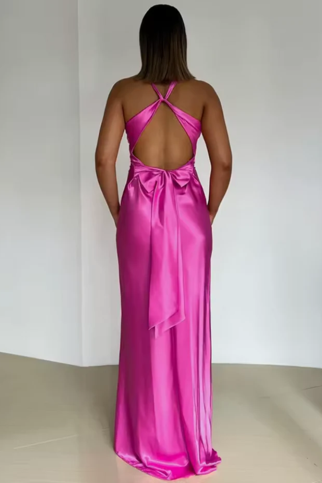 Backless Halter Maxi Dress – Elegant Satin Blend Evening Style