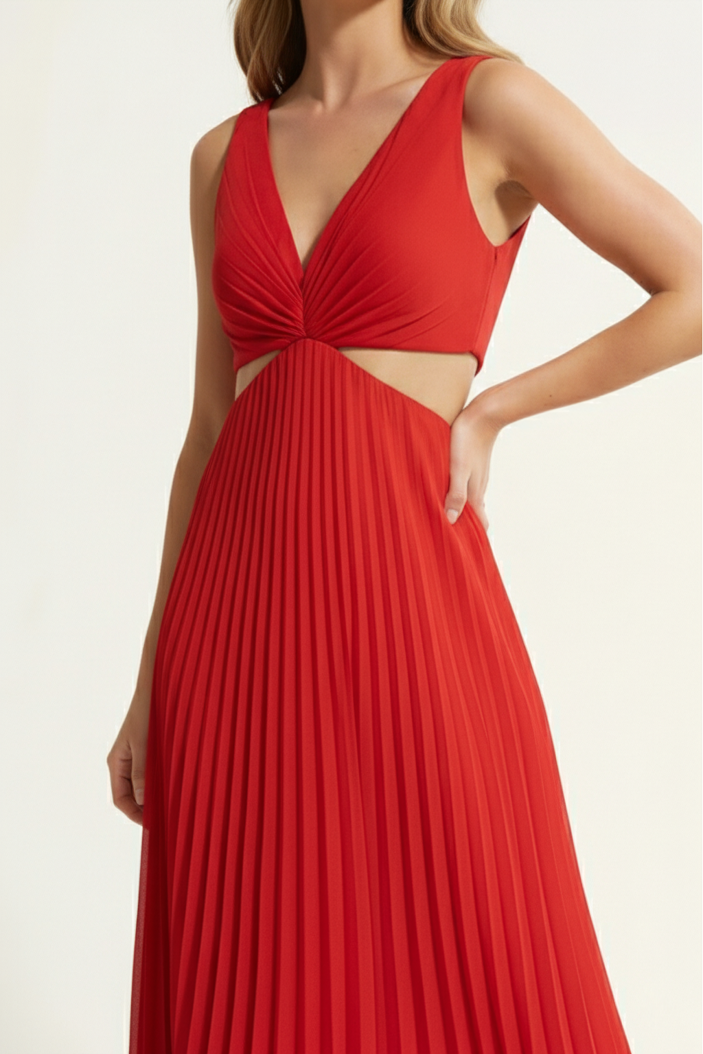 Pleated A-Line Midi Dress – Sleeveless V-Neck Cut-Out