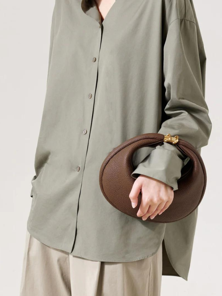 Elegant Leather Shoulder Bag – Classic & Timeless